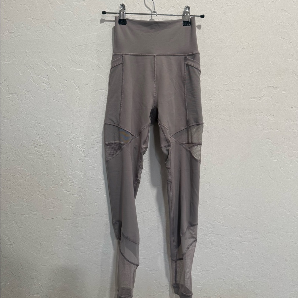 Lululemon Athletica Mesh Leggings - Picture 4 of 9